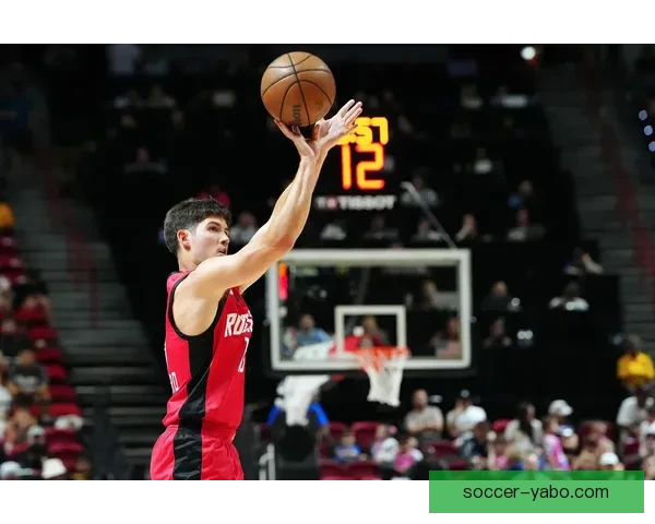 谢泼德关键抛投助攻新高23+14零失误展现控卫潜力休媒赞其为球队未来核心 谢泼德关键抛投助攻新高23+14零失误展现控卫潜力休媒赞其为球队未来核心