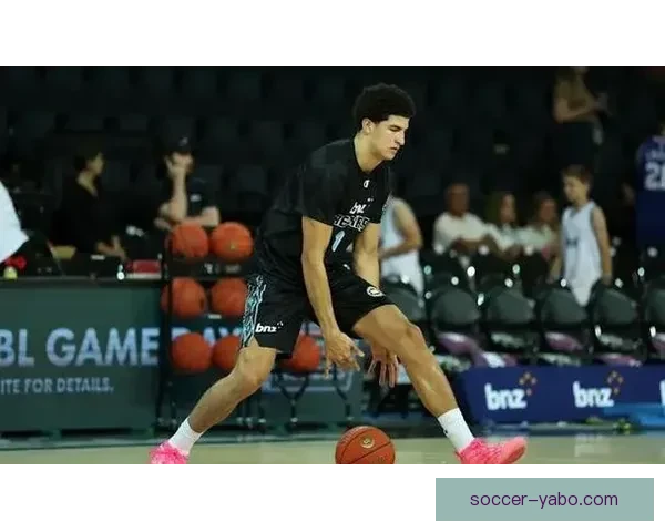 Shams：卡里姆洛佩兹参选有望首轮被选中创造墨西哥裔历史